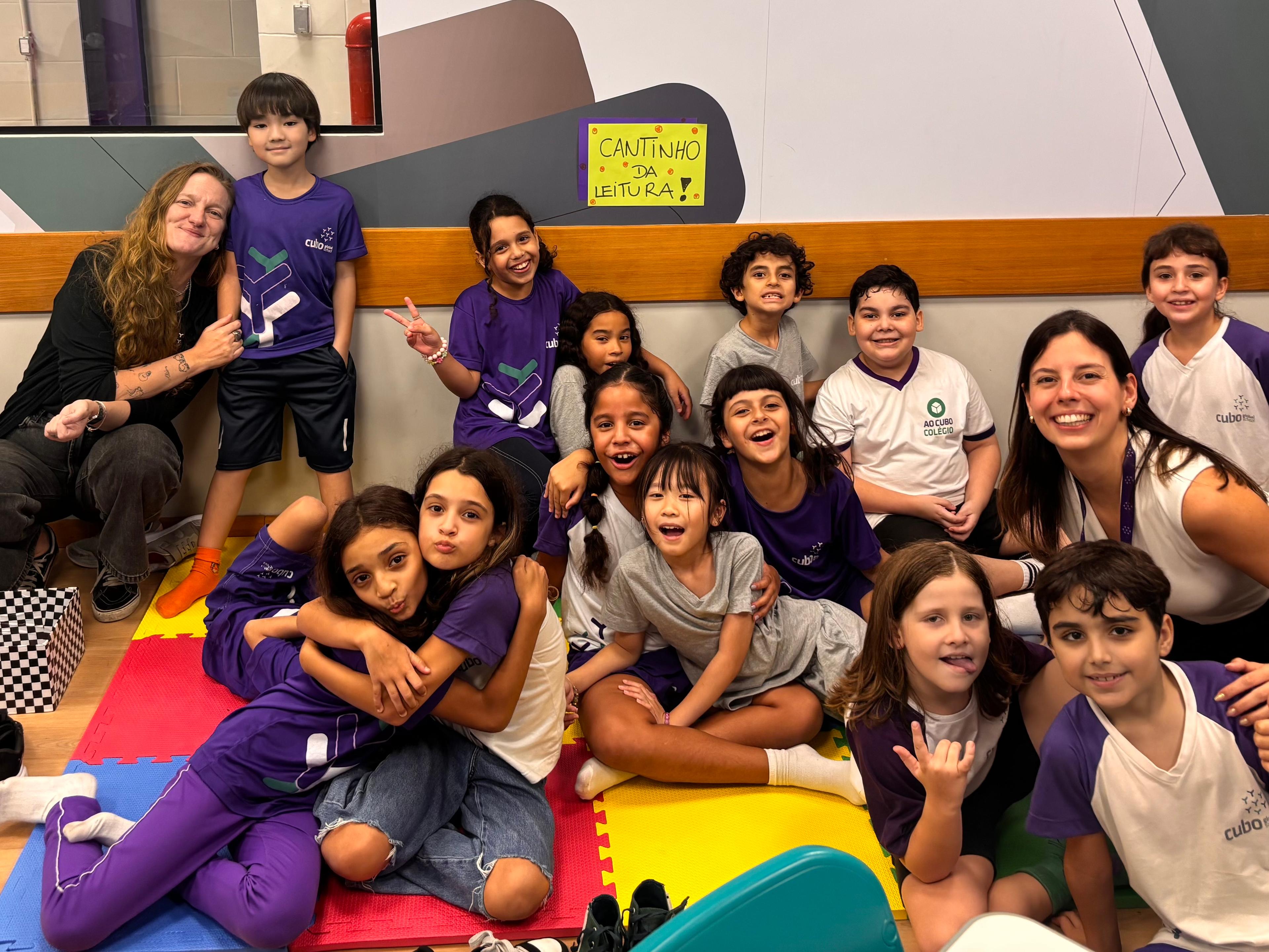 Cantinho da Leitura incentiva o hábito de ler entre os alunos do 3º ano